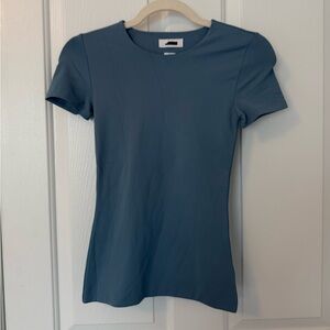 Babaton contour t shirt size XS